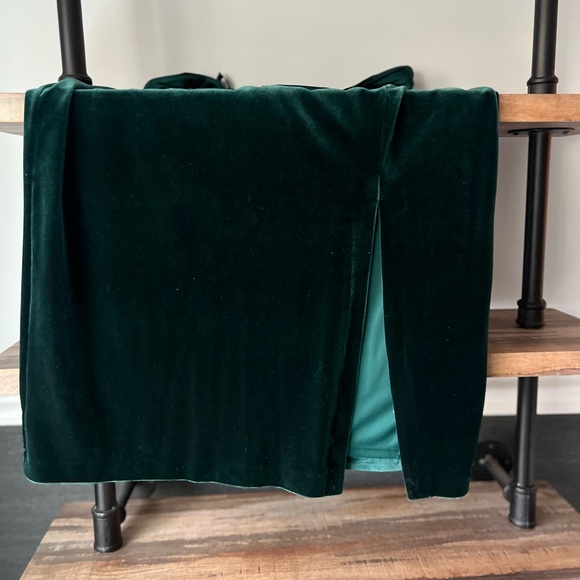 Express Green Velvet Midi Dress with Slit - Picture 5 of 6